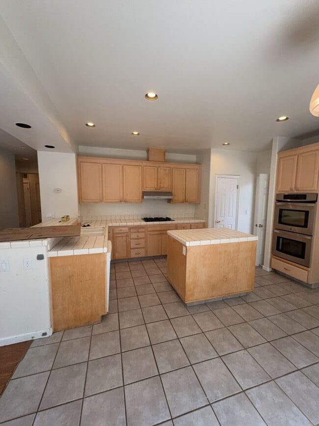 Building Photo - 5152 Renaissance Ct
