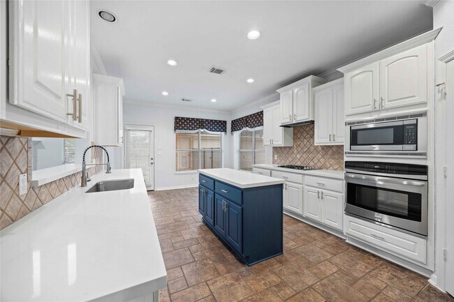 Building Photo - 10311 Pitcataway Dr