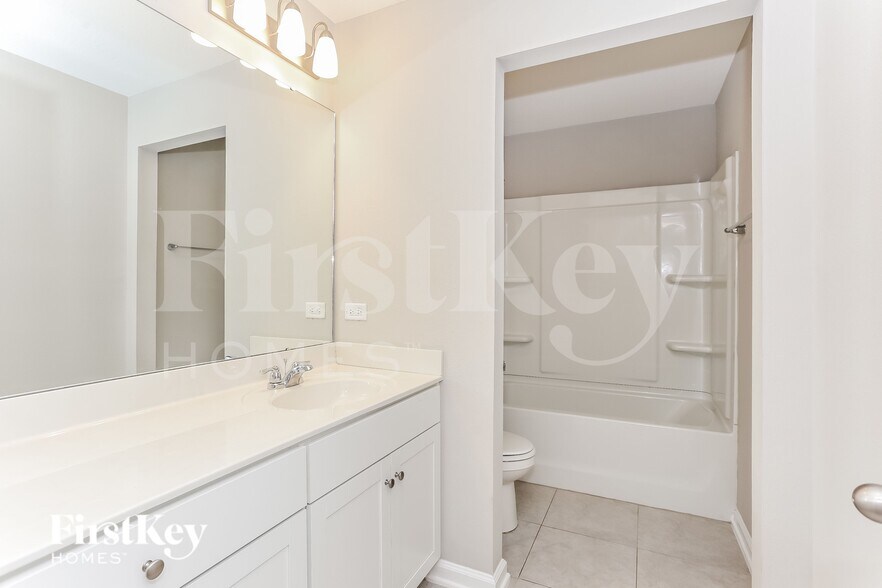 Building Photo - 75249 Chelsea Gdn Wy