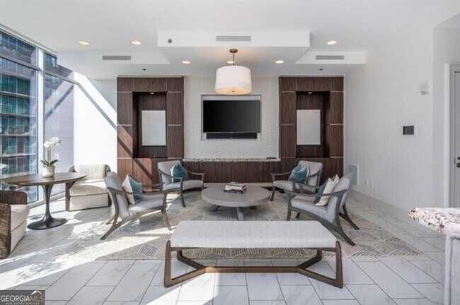 Building Photo - 1065 Peachtree St NE