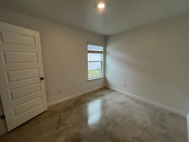 Building Photo - 912 Wax Myrtle Ct