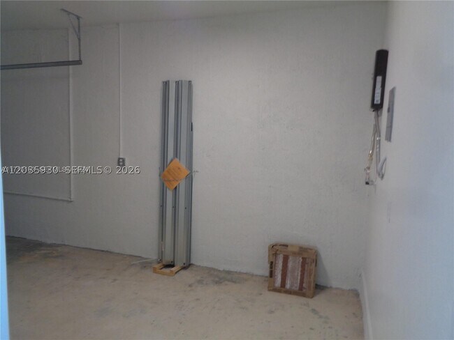 Building Photo - 2514 SE 29th Dr