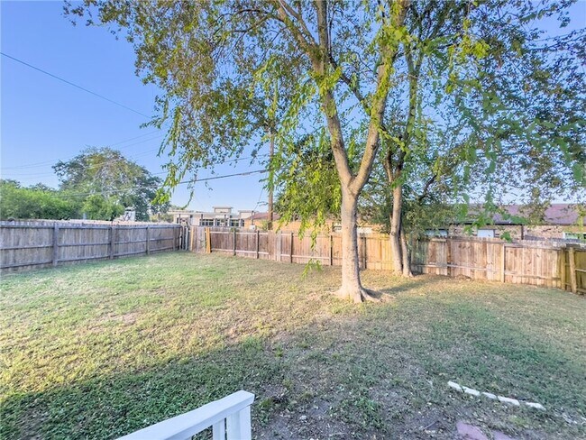 Building Photo - 1111 Georgia St