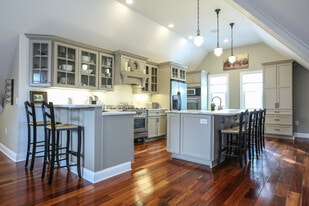 Building Photo - 11 Pleasant St