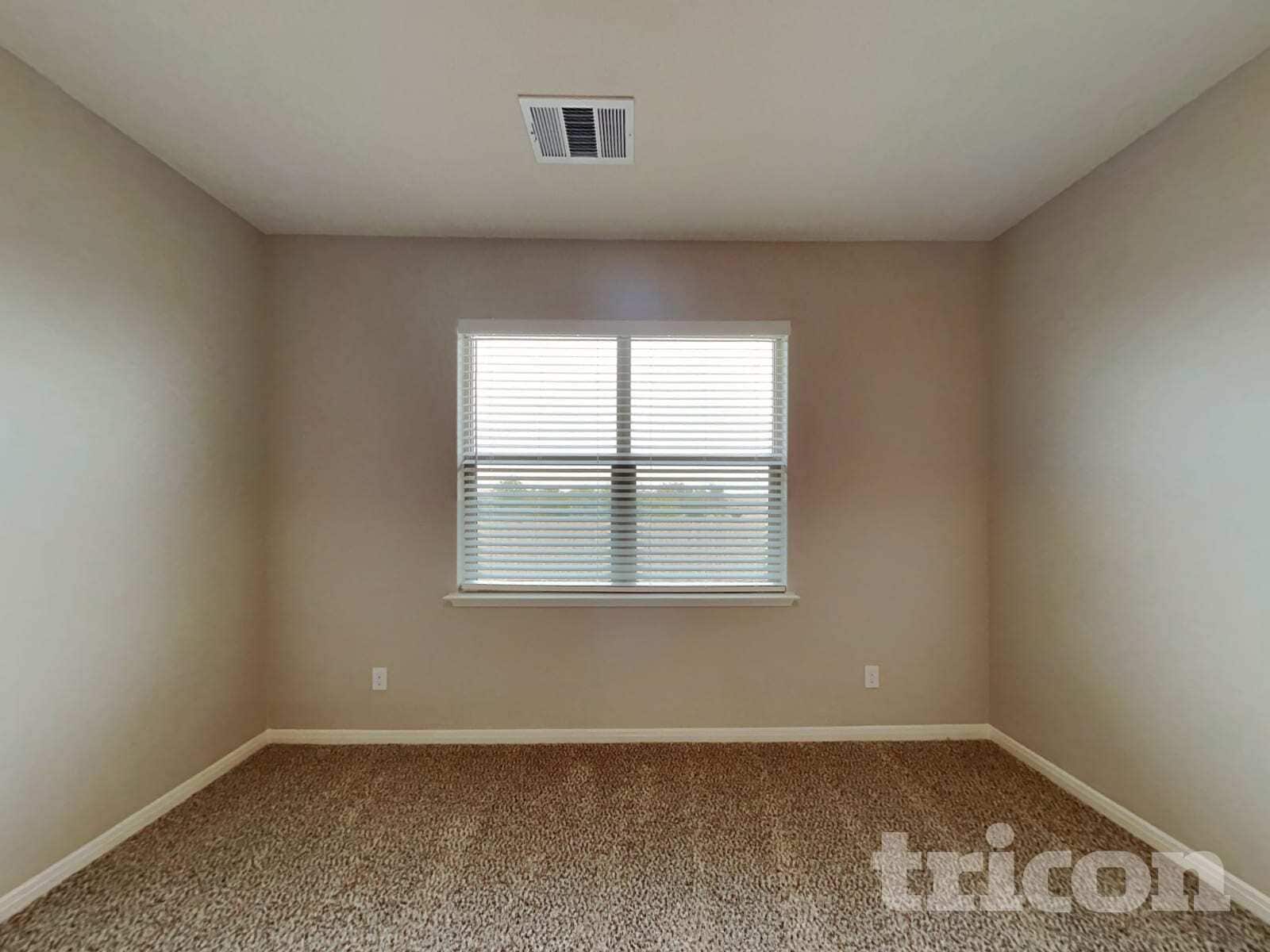 Building Photo - 125 Bush Dr