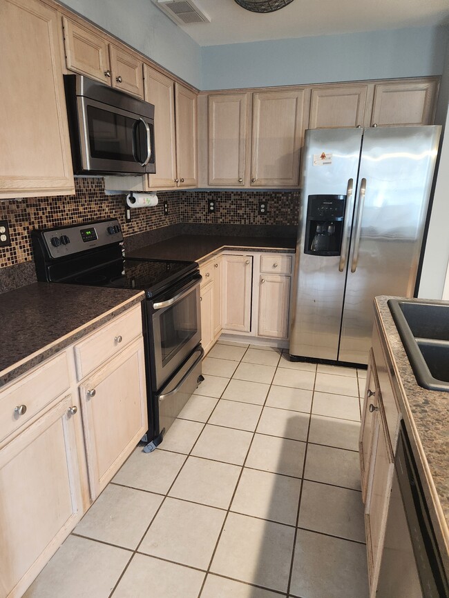 Building Photo - 239 Morningside Dr