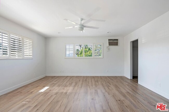 Building Photo - 11555 Duque Dr