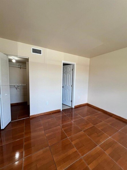 Building Photo - 675 NW 85th Ct