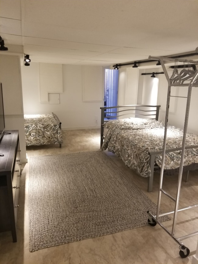 2nd bedroom/office - 206 11th St