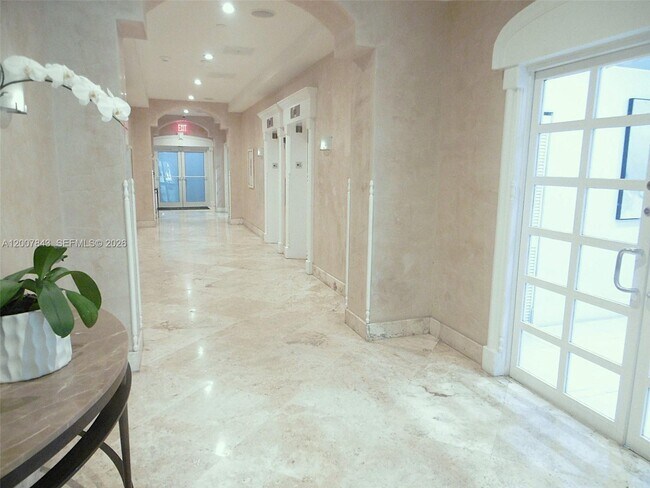 Building Photo - 770 Claughton Island Dr