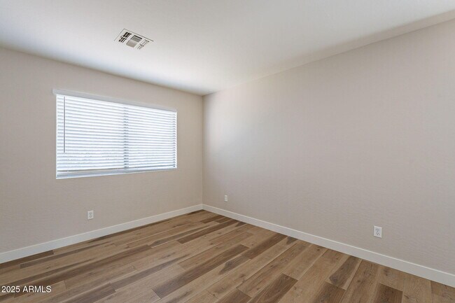 Building Photo - 15885 W Apache St