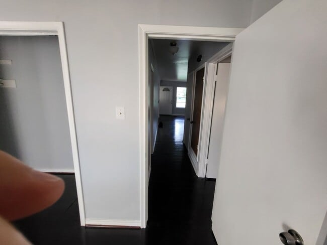 Building Photo - 510 Cynisca St