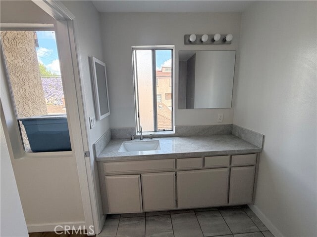 Building Photo - 14700 Berendo Ave