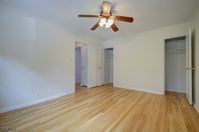 Building Photo - 349 Bloomfield Ave