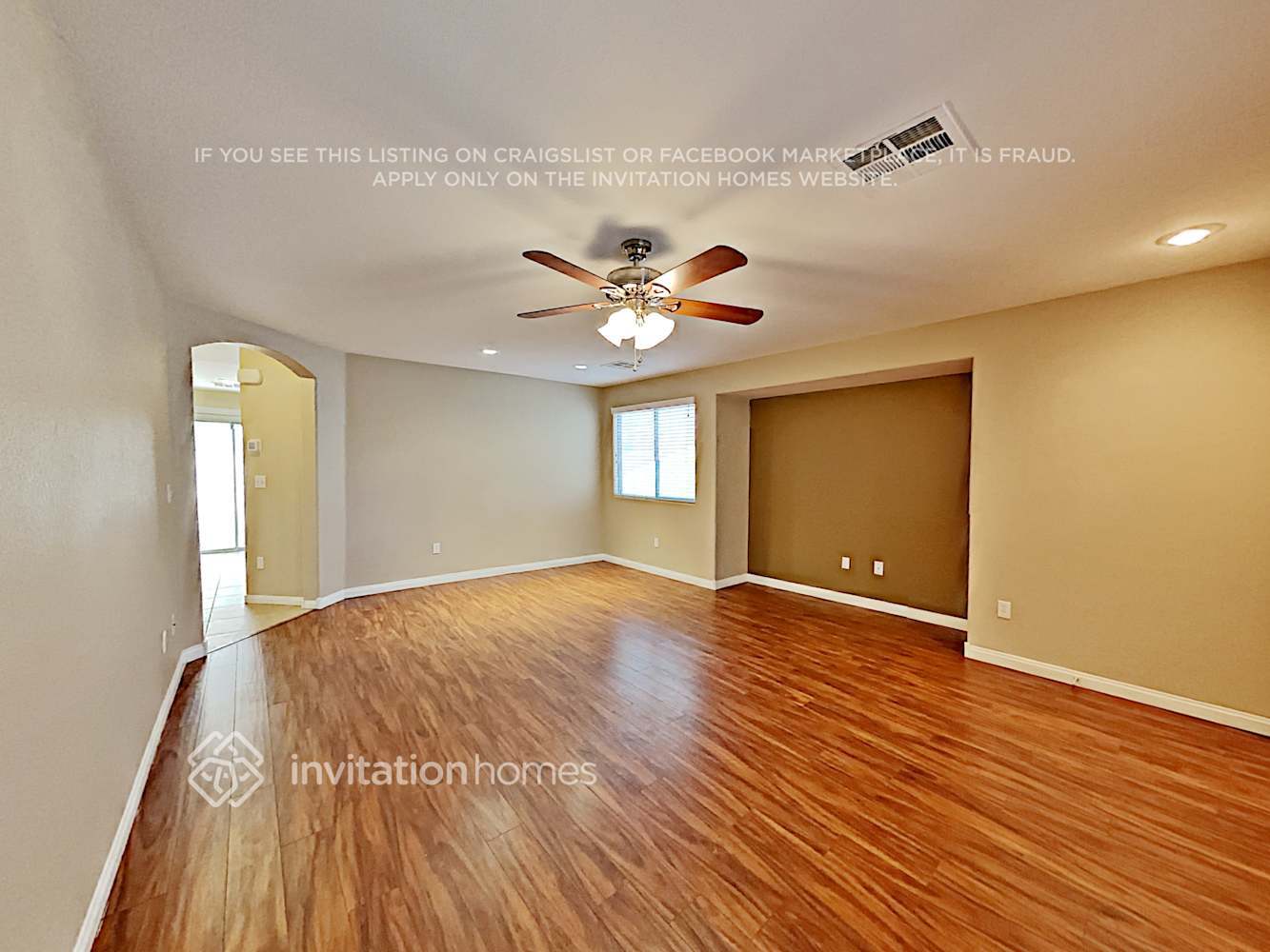 Building Photo - 9180 Giardino Villa St