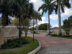 Building Photo - 1049 Golden Lakes Blvd