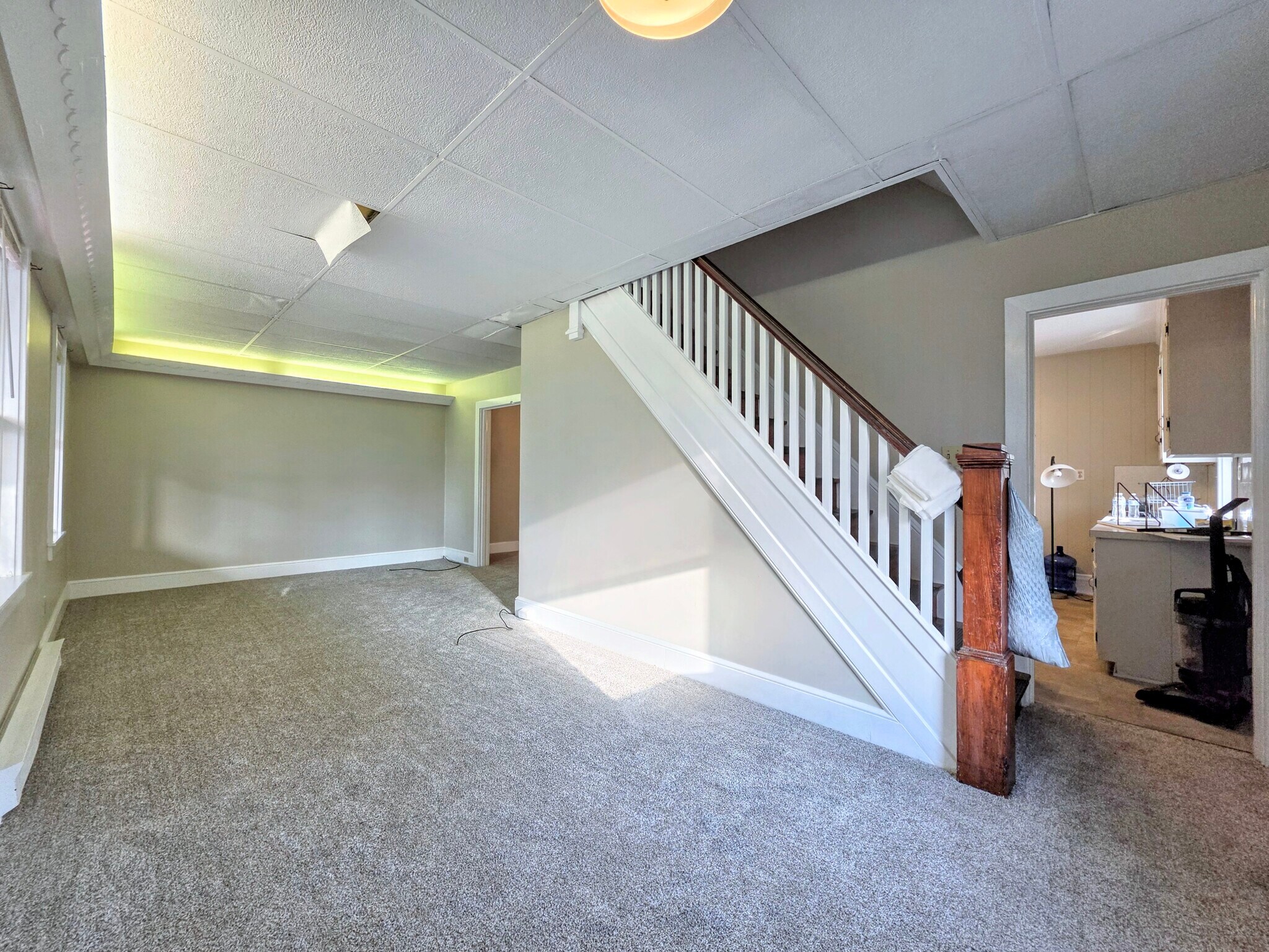 Building Photo - 1042 Martindale Rd