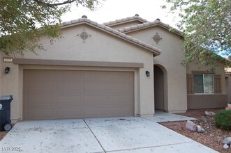 Building Photo - 4775 Lorenzo Way