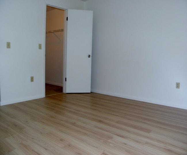 Building Photo - 2125 SW 39th Way