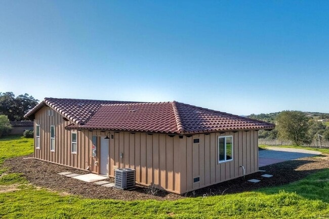 Building Photo - 29433 Cole Grade Rd