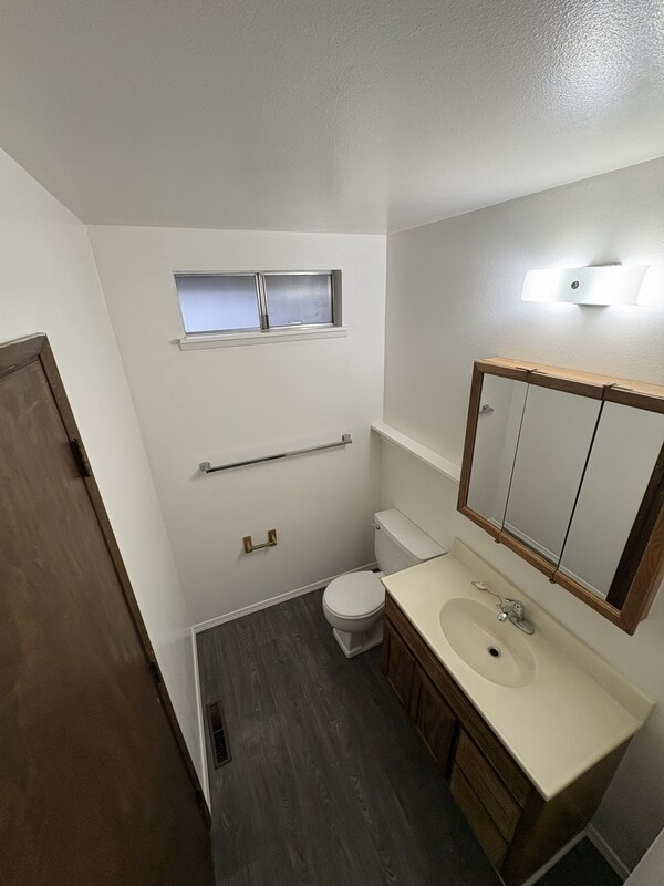 Building Photo - 231 Hawthorne St