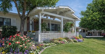 Building Photo - Castle Vista Senior Duplex Community