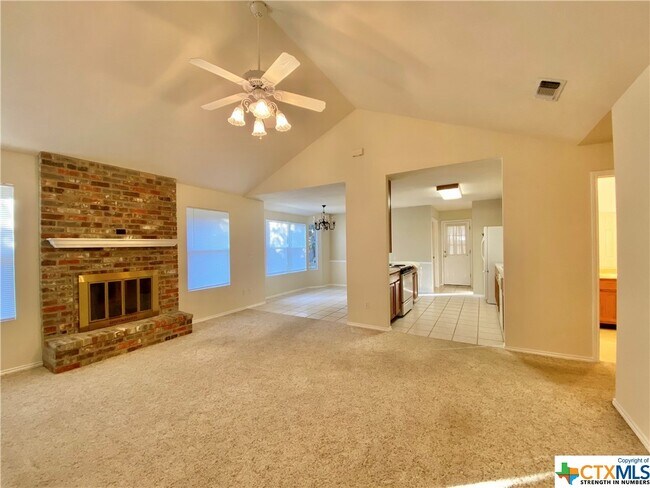 Building Photo - 1593 Amanda-