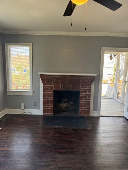 Building Photo - 17 Druid St