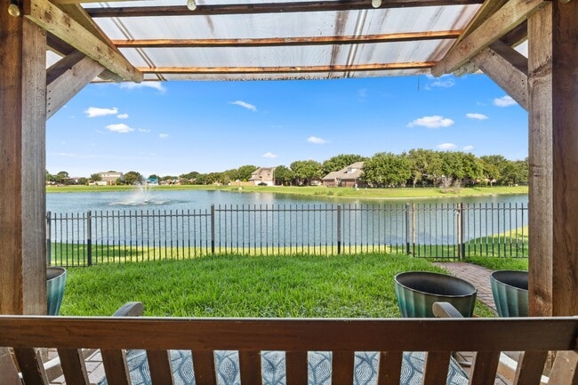 Building Photo - 25218 Lockspur Dr