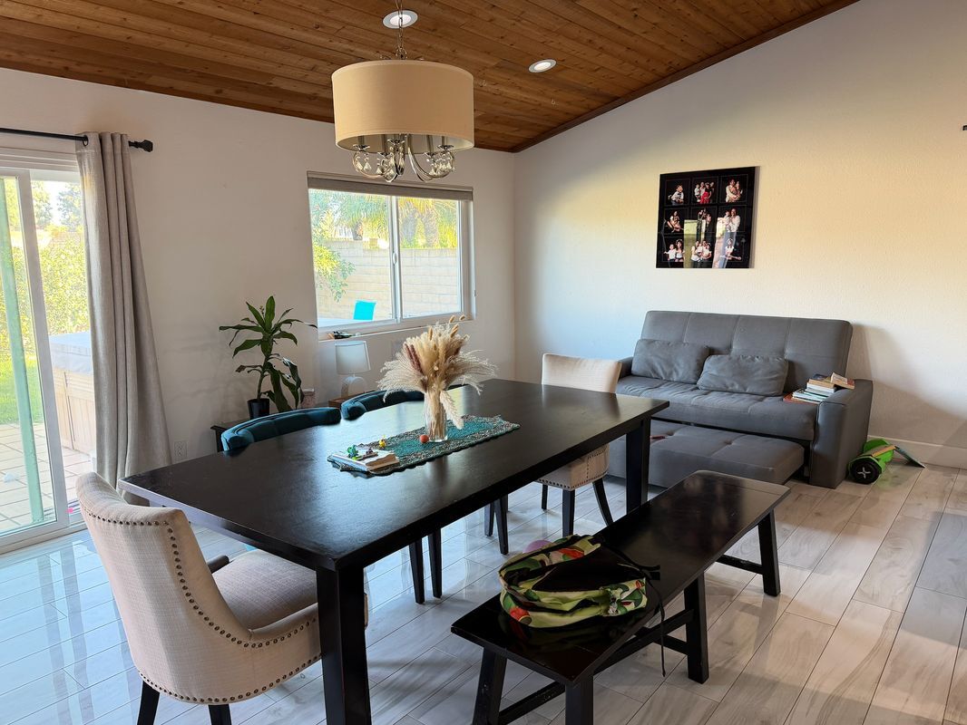 Building Photo - 1490 Sierra Madre Dr