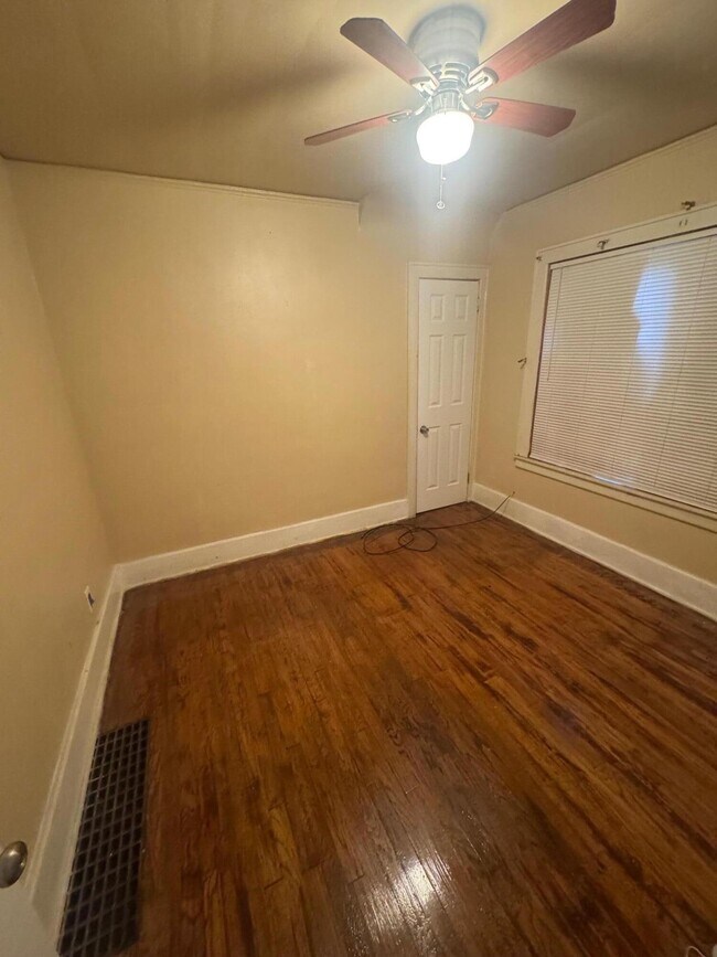 Building Photo - 16160 San Juan Dr