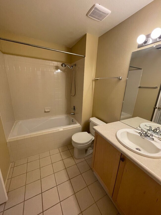 Building Photo - 4545 Wheaton Dr