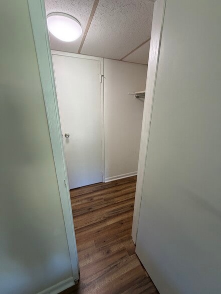 Building Photo - 1325 Forest Green Dr