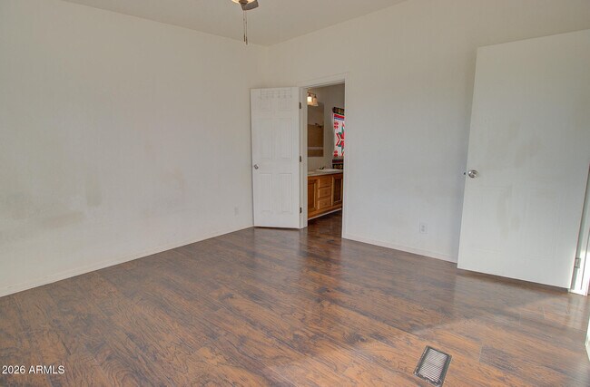 Building Photo - 5706 N Fuchsia St