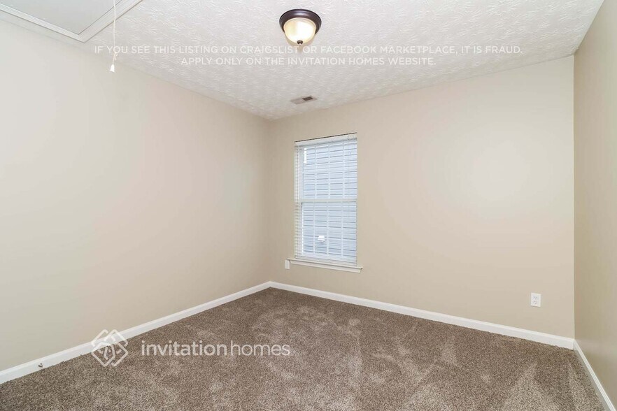Building Photo - 268 Topaz Dr