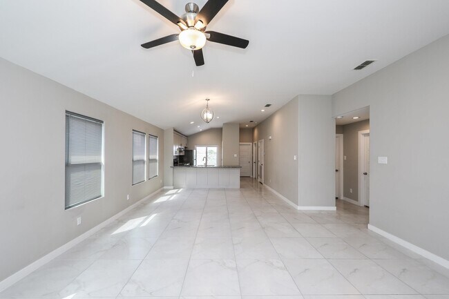 Building Photo - 7106 EL MESON DR