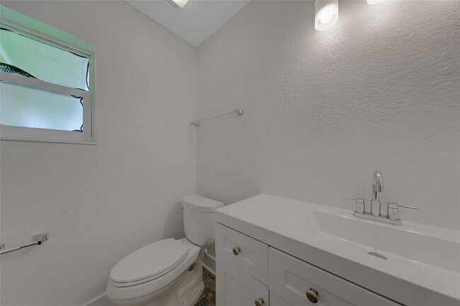 Building Photo - 315 82nd Ave