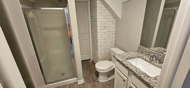 Building Photo - 1850 W 48th St