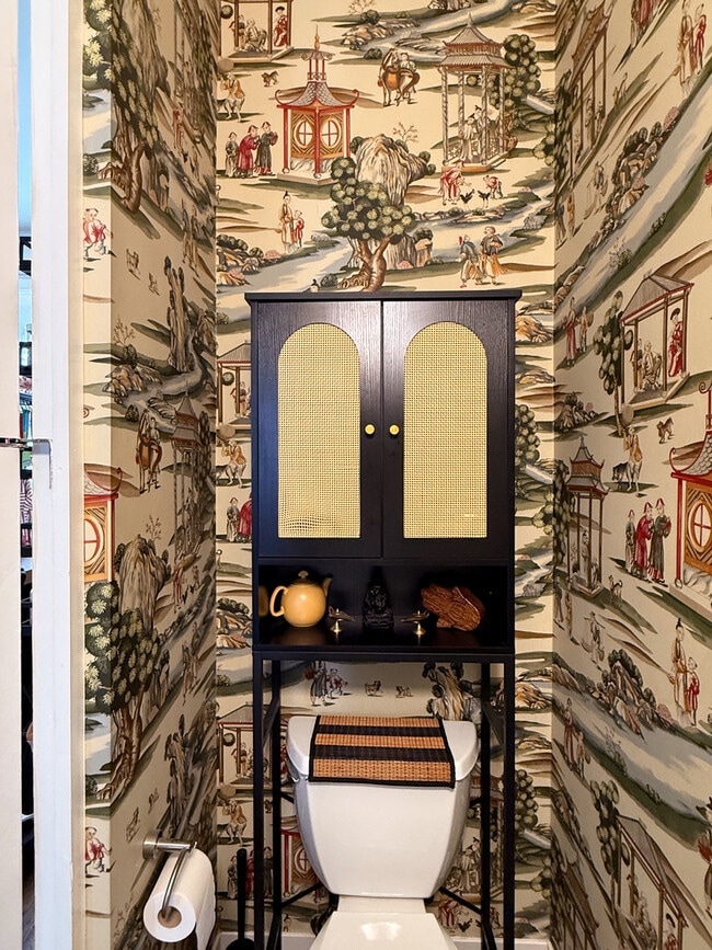 Building Photo - 943 W Huron St