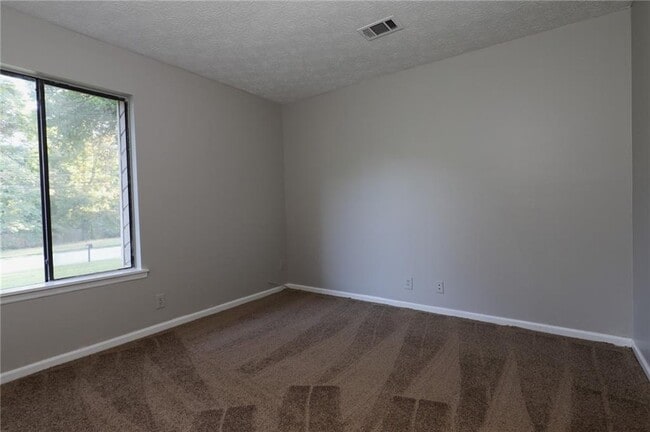 Building Photo - 3069 Caliente Ln