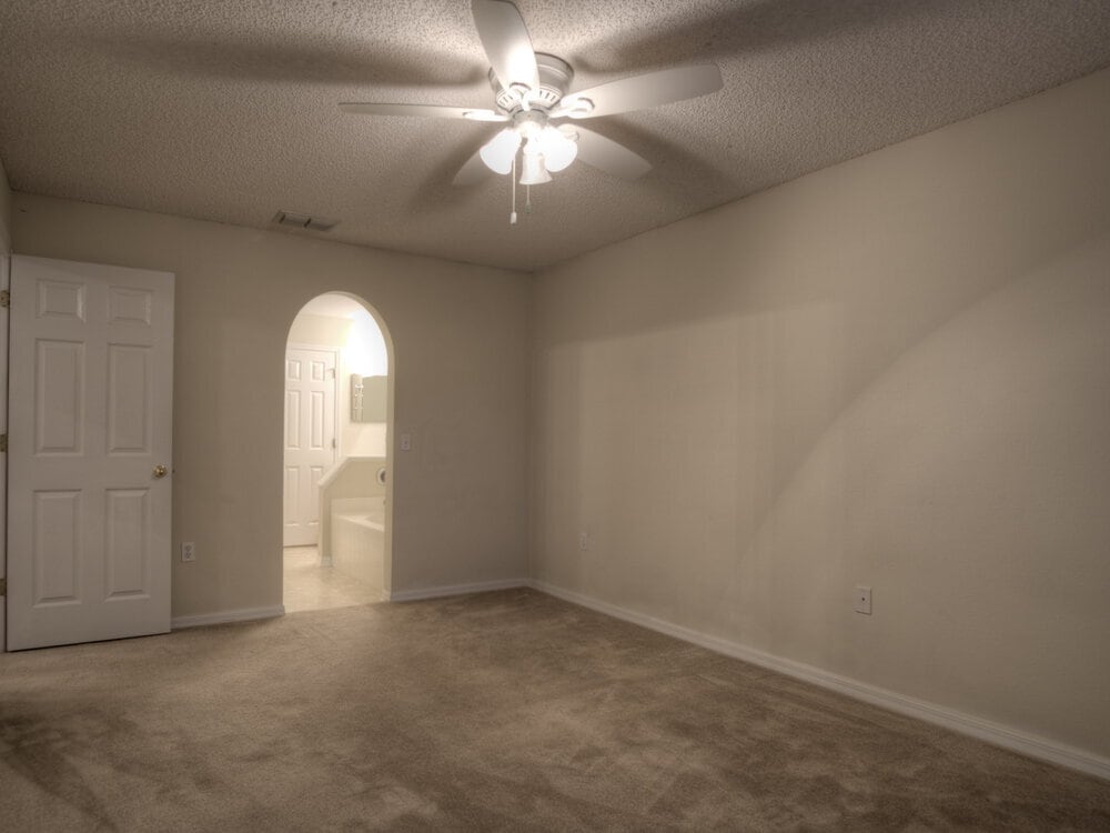 Building Photo - 1615 Dartmouth Dr