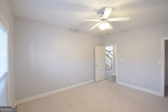 Building Photo - 204 Lenox Dr