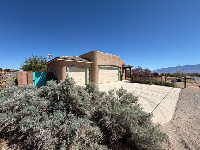 Building Photo - 4 Bedroom Single Story Custom Home Available In Rio Rancho Near Unser Blvd SE & Westside Blvd SE!
