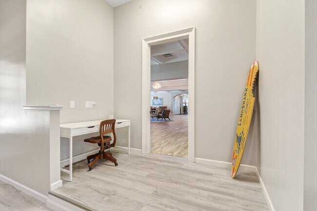 Building Photo - Private, Low Country Residence for Rent!