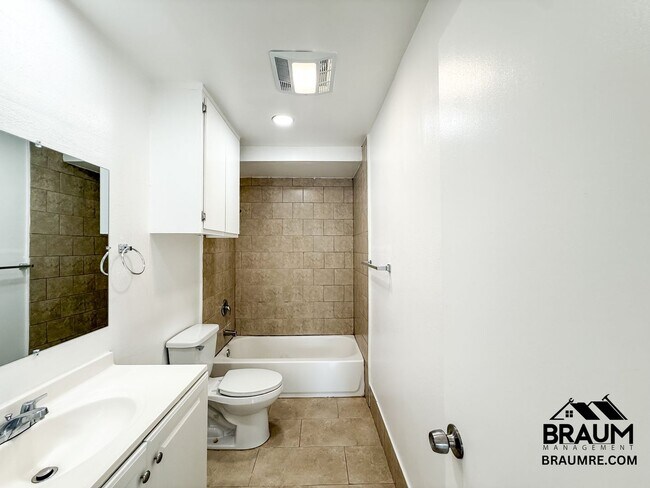 Building Photo - 5461 Kester Ave