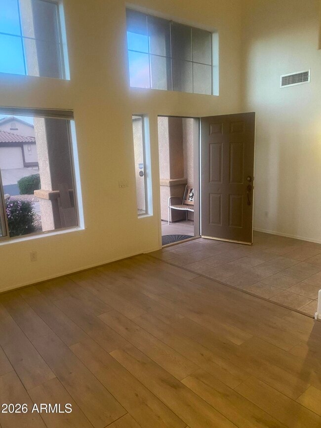 Building Photo - 4439 E Red Range Way