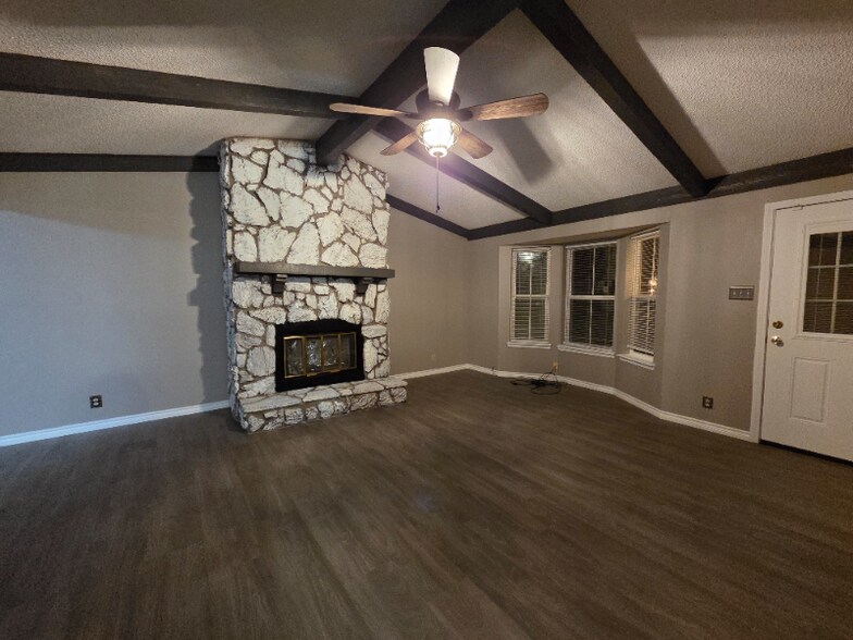 Building Photo - 174 Ramona Dr