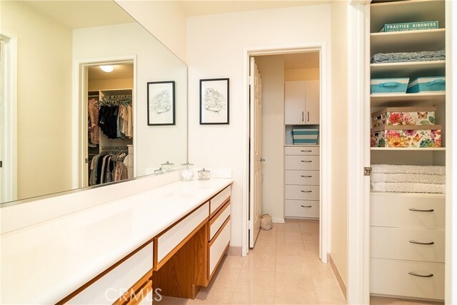 Building Photo - 1556 Hyannis Ln