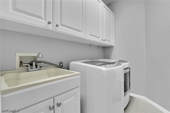 Building Photo - 4650 Hawks Nest Way