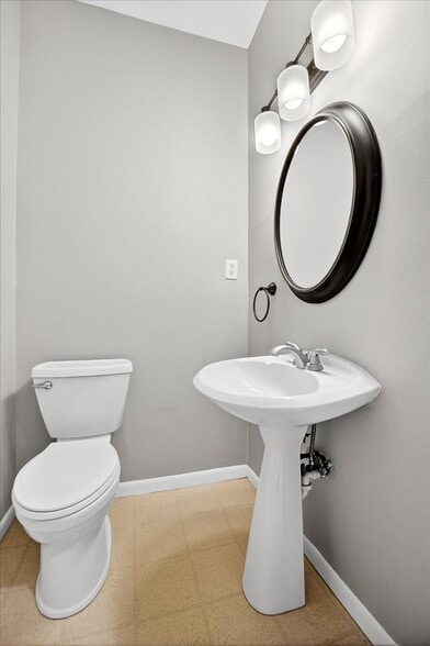 Building Photo - 2352 S 10th St